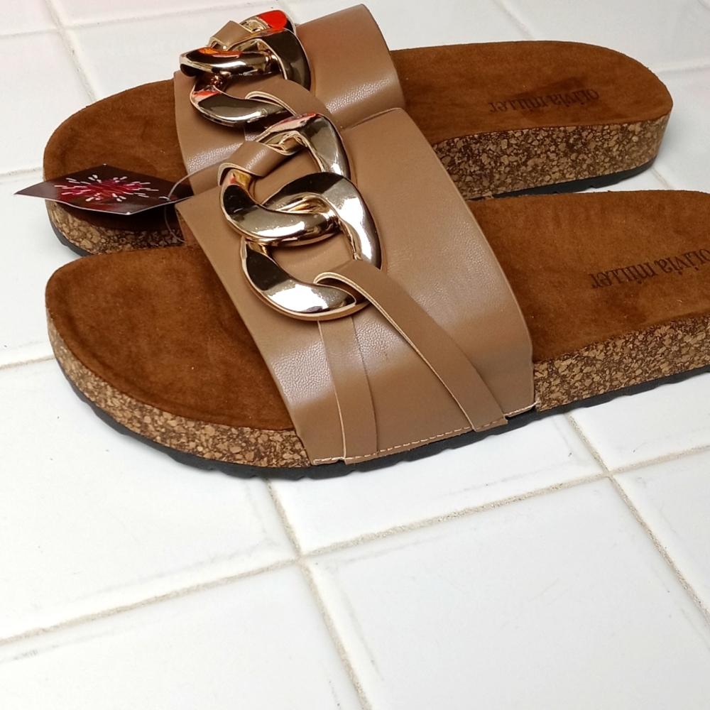 Sale 🎉🎉🎉Olivia Miller Sandbar Footbed Women Sandals Size 9